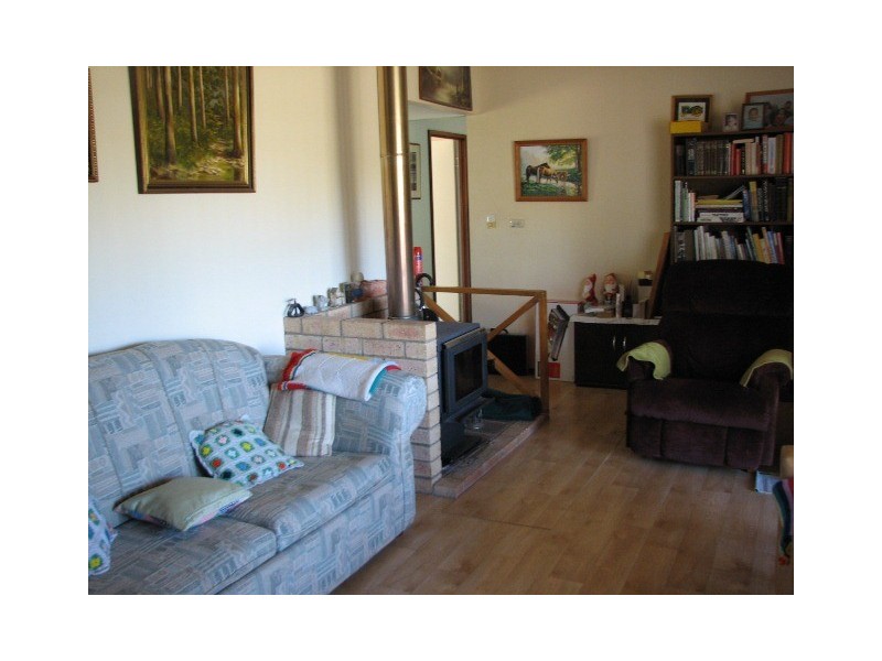 12 Richardson Street, Beverley WA 6304