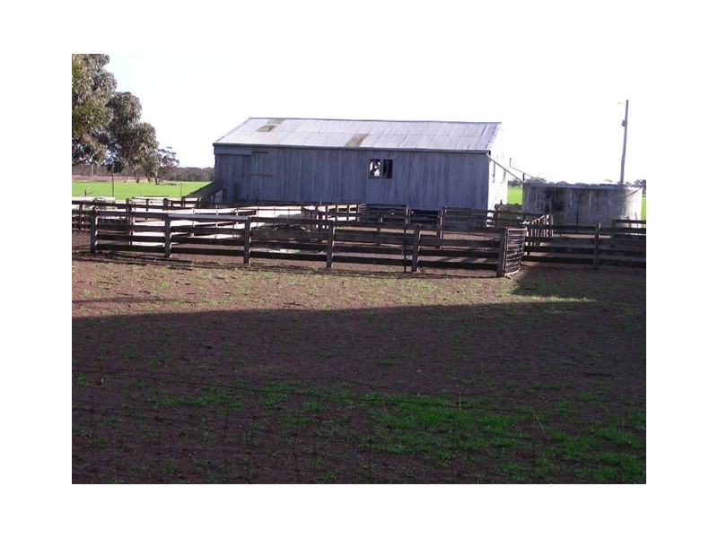 ‘Darjeeling’ 1126 Gleeson Road, Ongerup WA 6336