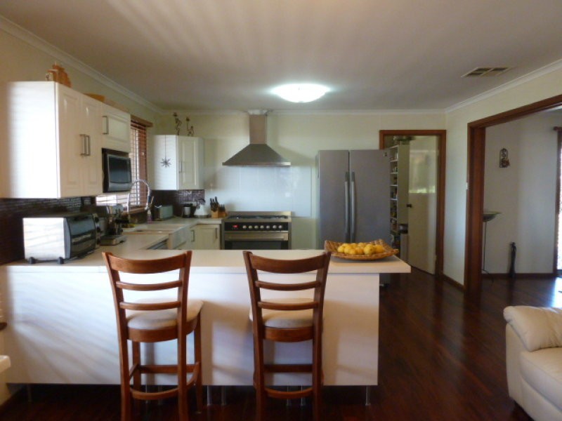 17 Ashton Street, Quairading WA 6383