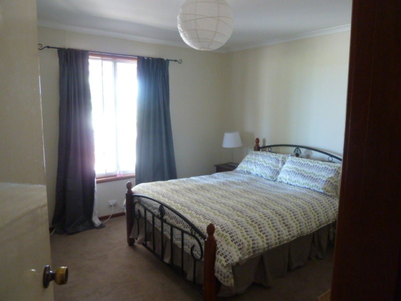 17 Ashton Street, Quairading WA 6383