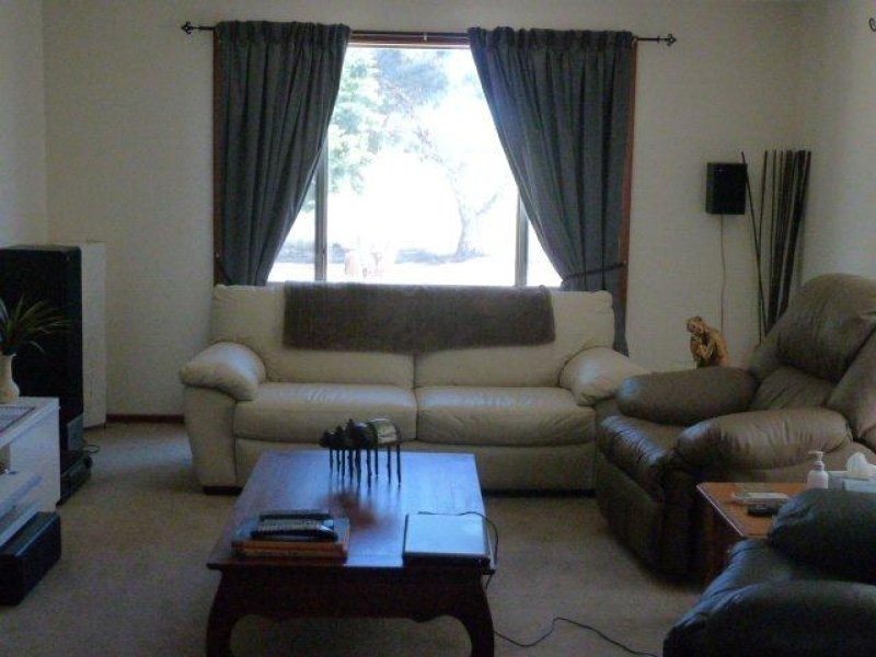 17 Ashton Street, Quairading WA 6383