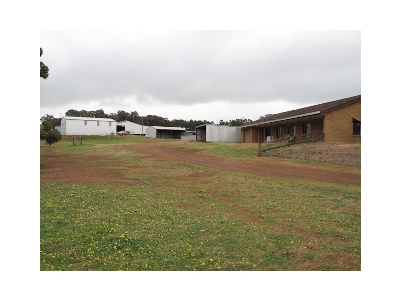 ‘Lauriedale’ Roundpool Road, Kojonup WA 6395