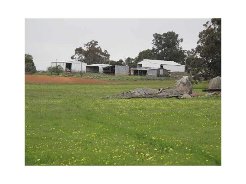 ‘Lauriedale’ Roundpool Road, Kojonup WA 6395