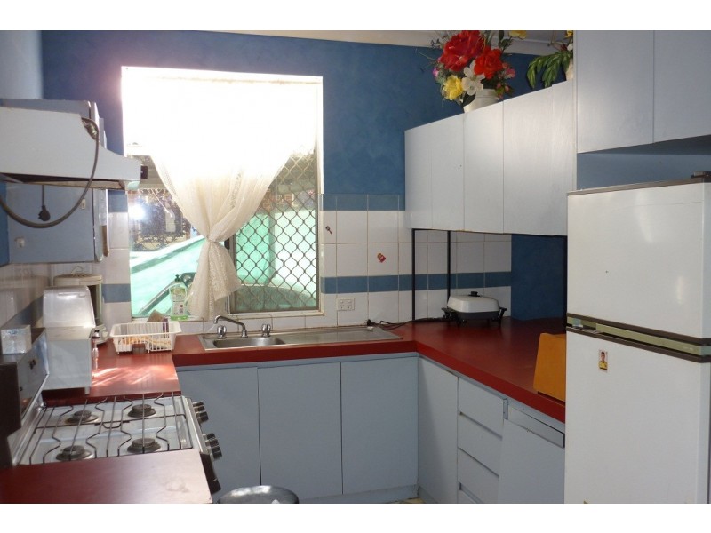 36 Kitchener Street, Merredin WA 6415