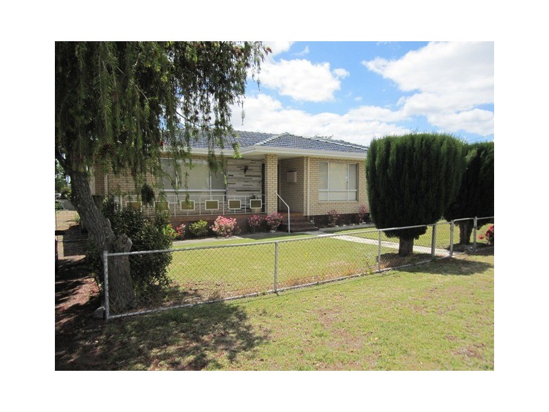 21 Robertson Street, Manjimup WA 6258