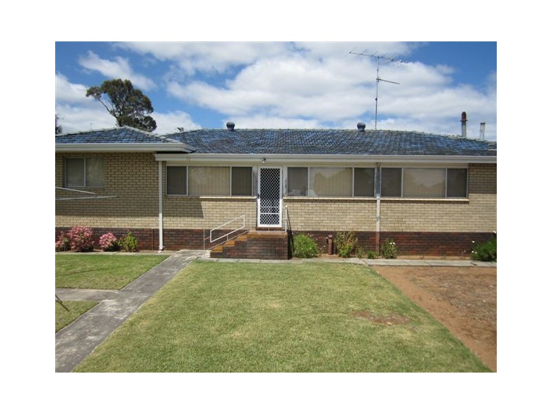 21 Robertson Street, Manjimup WA 6258