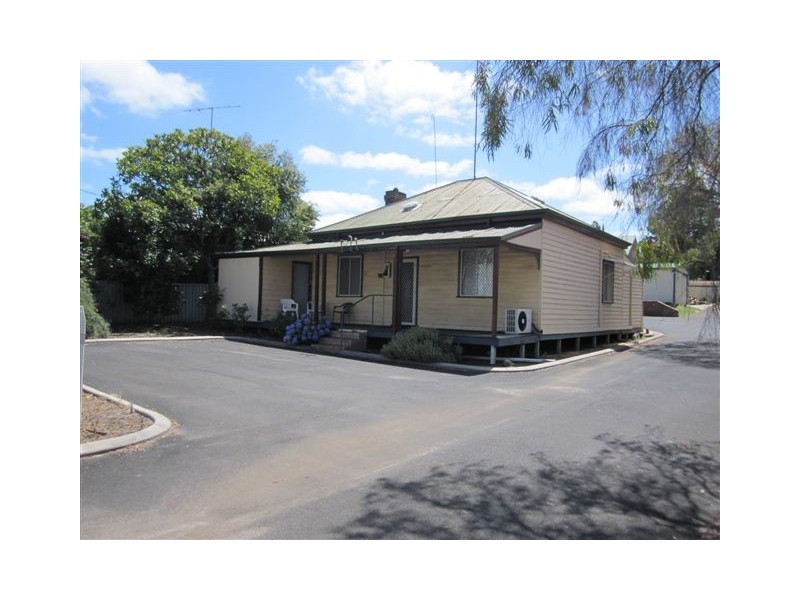 39 Bath Street, Manjimup WA 6258