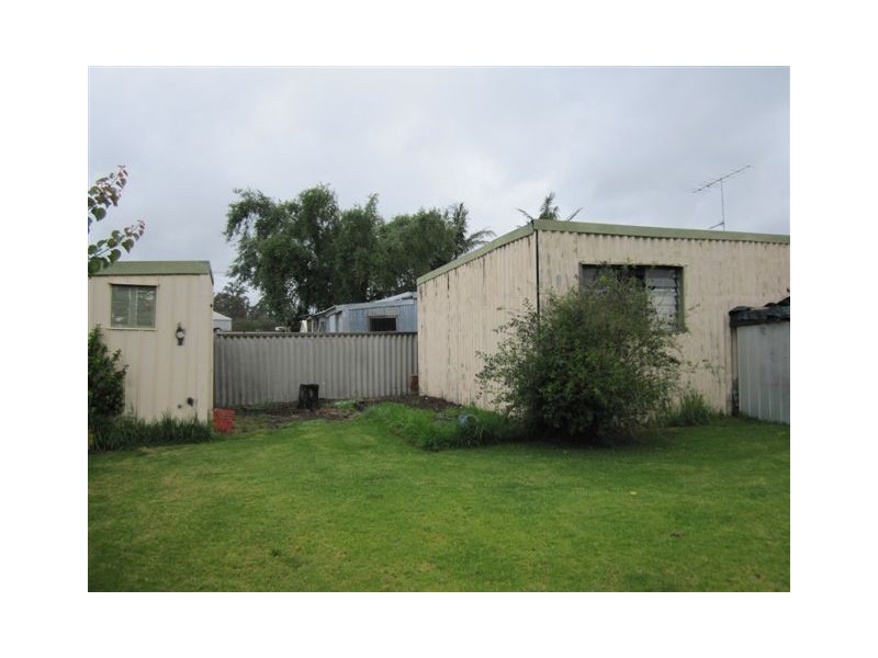 6 Rae Street, Manjimup WA 6258