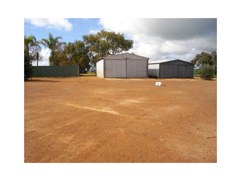 ‘Broadview Farm’ Smarts Road, Brookton WA 6306