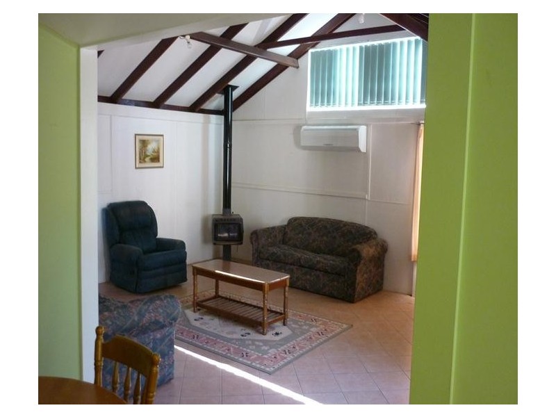 5 French Avenue, Merredin WA 6415