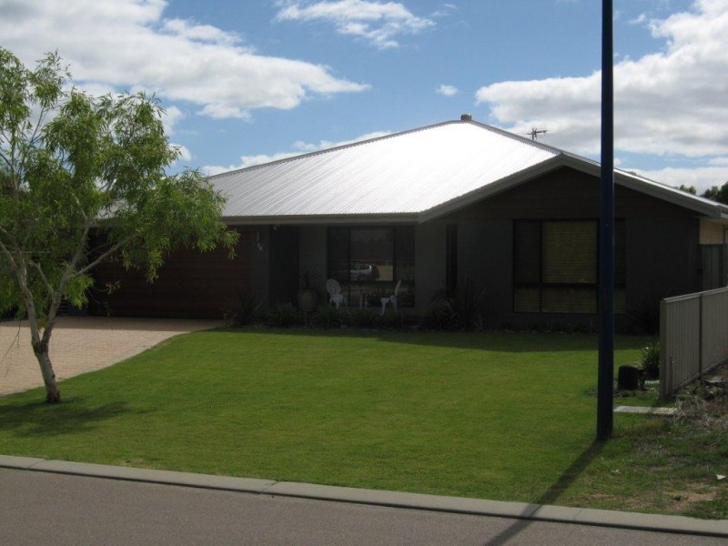 16 Sommet Street, Castletown WA 6450