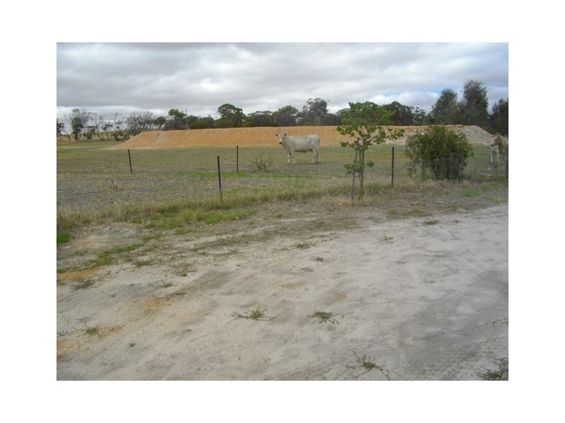 ‘Jolaw Park’ 1667 York-Willams Road, Dale WA 6304