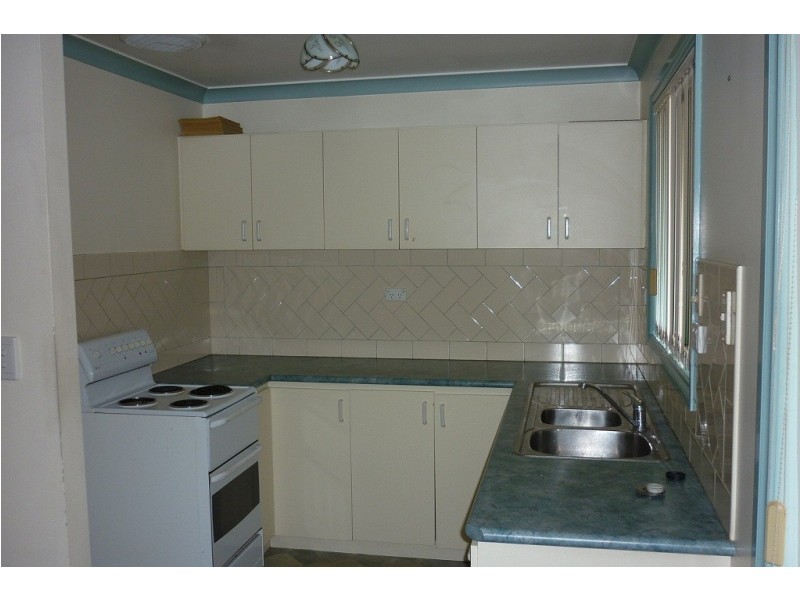 80 Kitchener Road, Merredin WA 6415