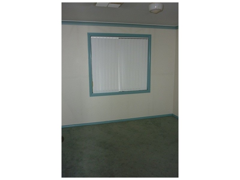 80 Kitchener Road, Merredin WA 6415