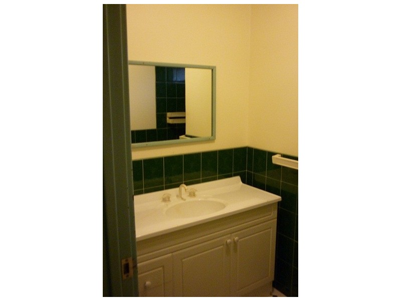 80 Kitchener Road, Merredin WA 6415