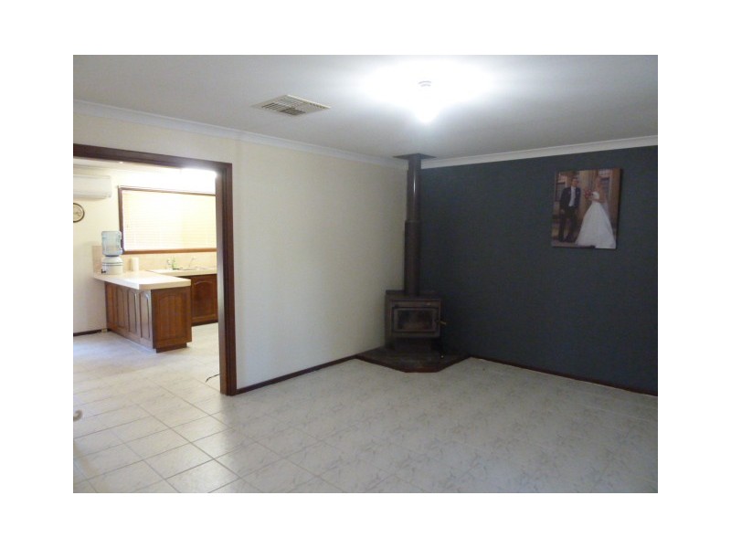 9 Ashton Street, Quairading WA 6383