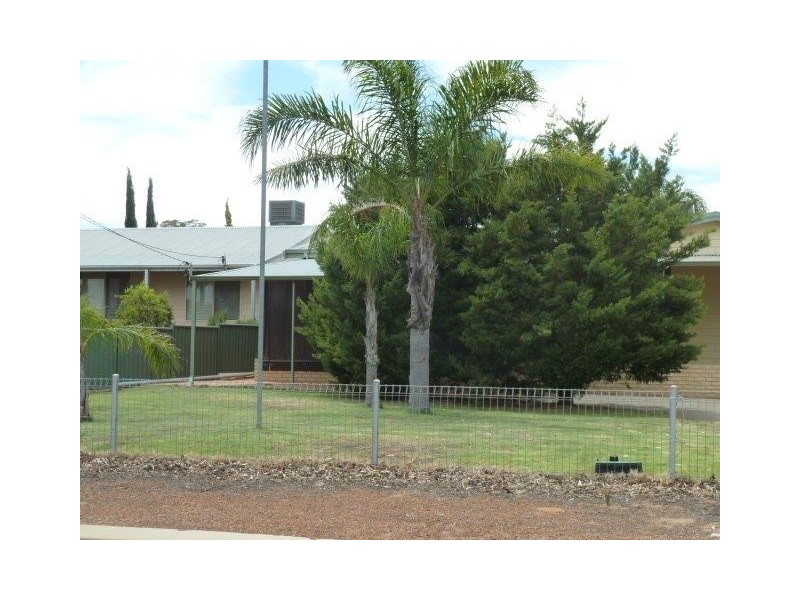 9 Ashton Street, Quairading WA 6383