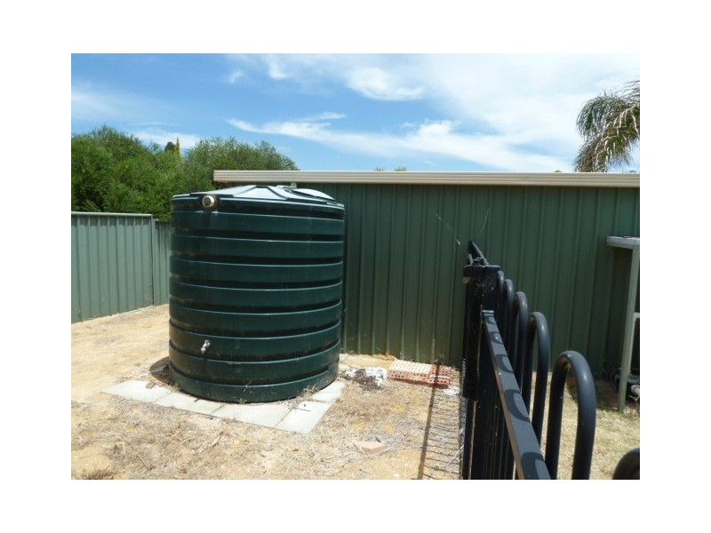 9 Ashton Street, Quairading WA 6383