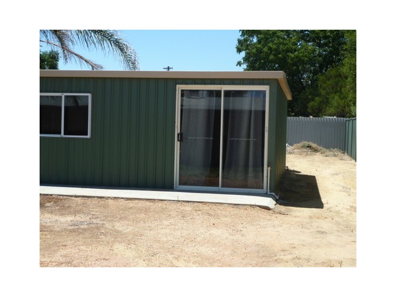 9 Ashton Street, Quairading WA 6383