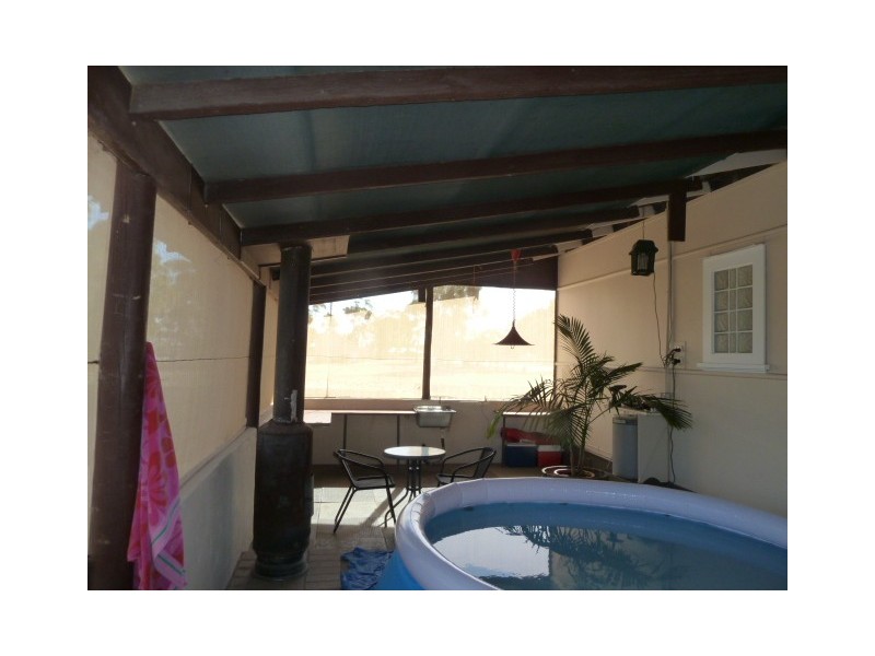 14 Charlton Street, Quairading WA 6383