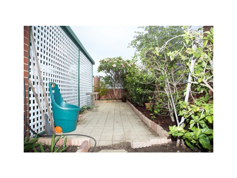 Unit 2 2 Hobley Street, Mandurah WA 6210