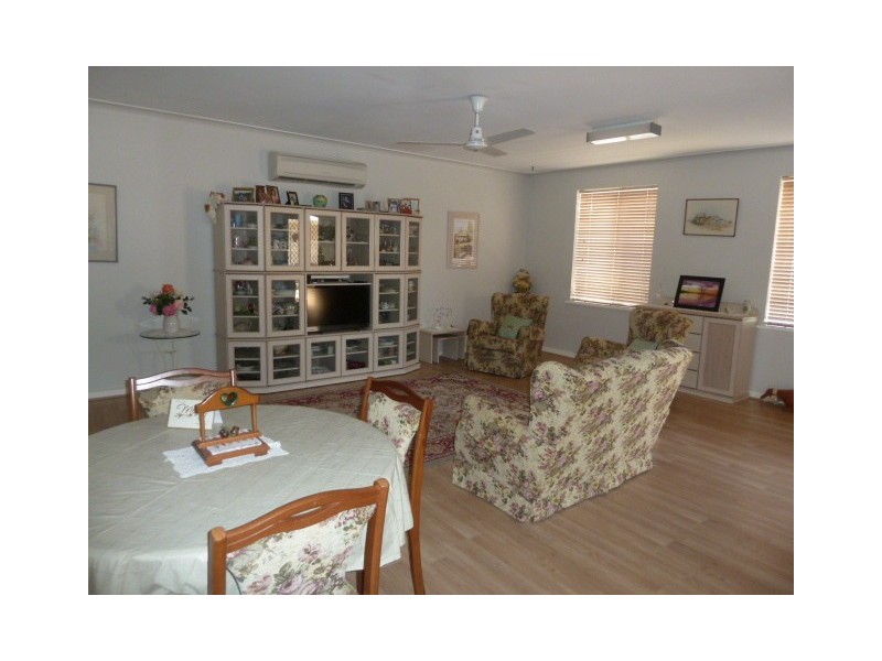 11 and 13 Powell Crescent, Quairading WA 6383