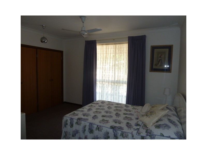 11 and 13 Powell Crescent, Quairading WA 6383