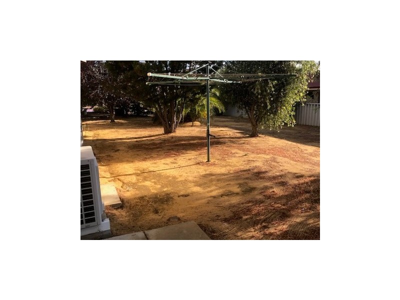 11 and 13 Powell Crescent, Quairading WA 6383