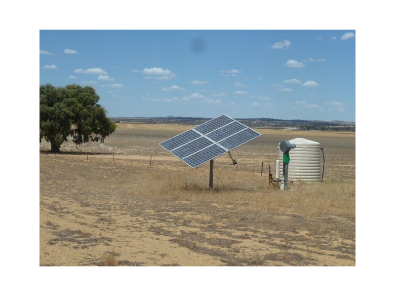 ‘Warradale’ Quairading South Road, Quairading WA 6383