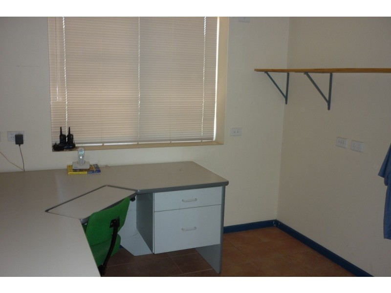 7 Queen Street, Merredin WA 6415