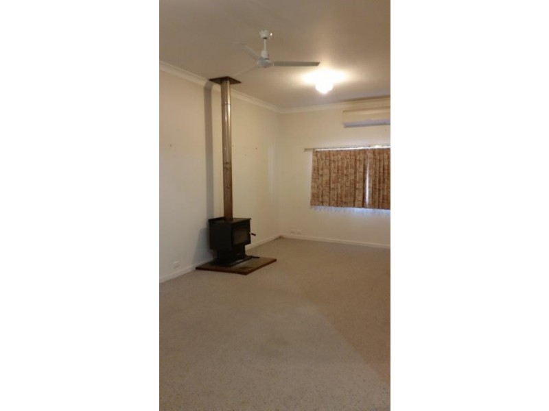 9 Aylmore Street, Gnowangerup WA 6335