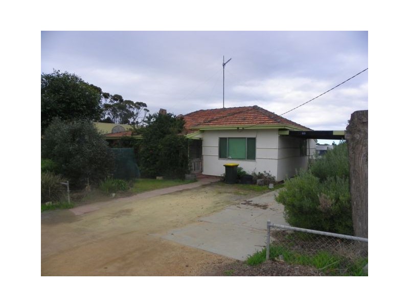 24 Corbett Street, Gnowangerup WA 6335