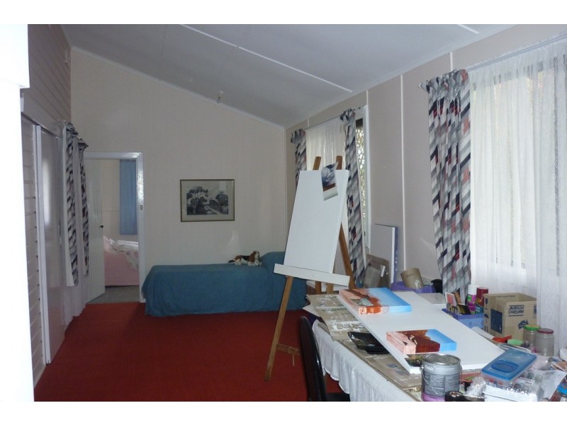 4 Ellis Road, Merredin WA 6415