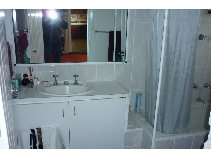 4 Ellis Road, Merredin WA 6415