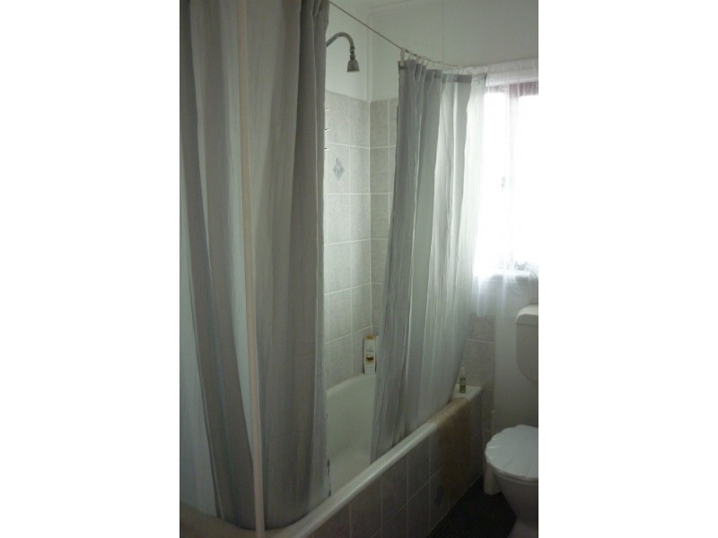 4 Ellis Road, Merredin WA 6415