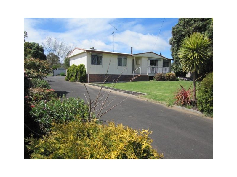 6 Cronin Street, Manjimup WA 6258