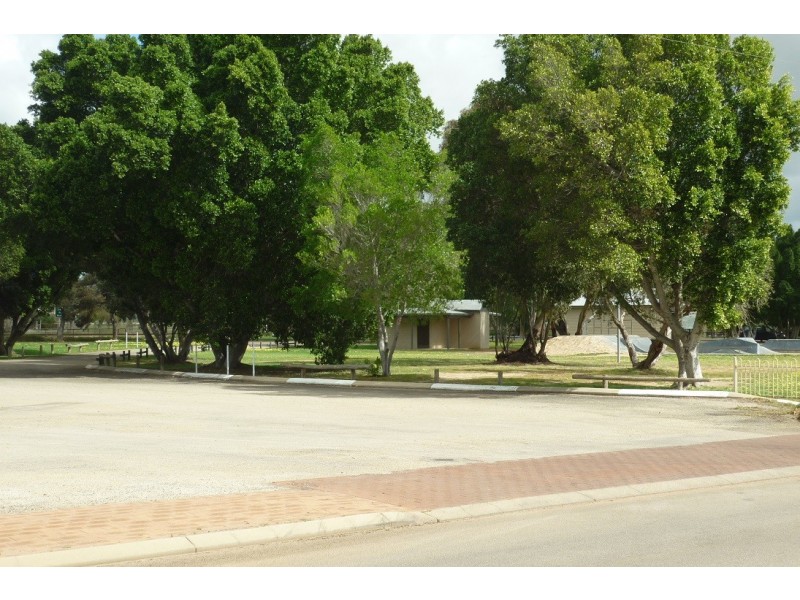 Olive Grove Cafe and Restaurant, Merredin WA 6415