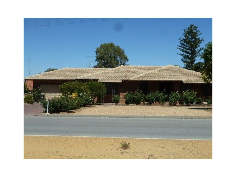 47 MacDonald Street, Quairading WA 6383