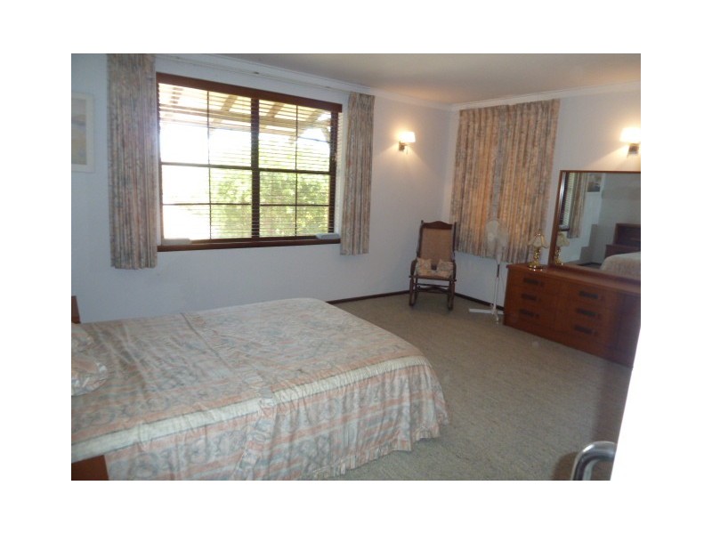 47 MacDonald Street, Quairading WA 6383