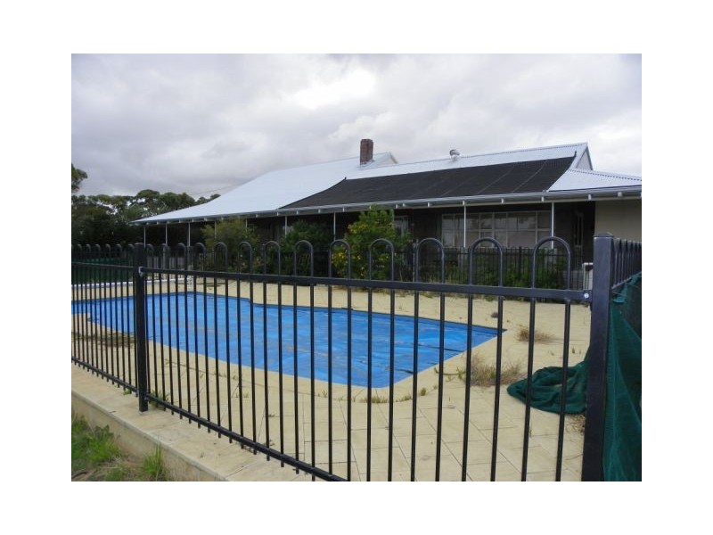 ‘Sarlog Farm’ Foster Road, Ongerup WA 6336