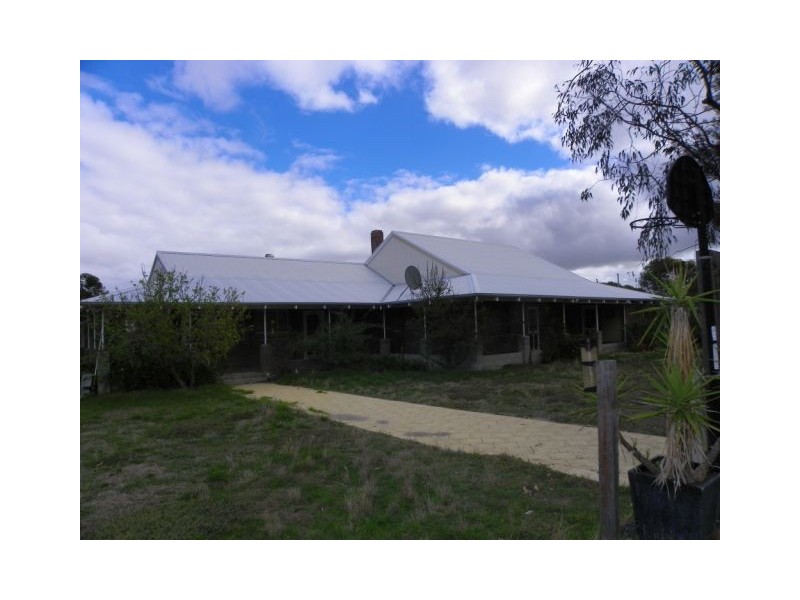 ‘Sarlog Farm’ Foster Road, Ongerup WA 6336
