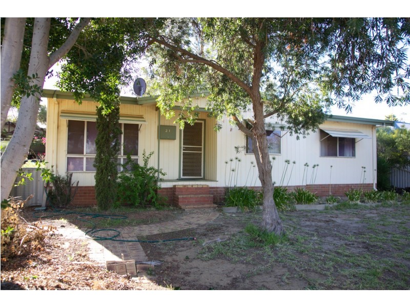 21 Cottrell Street, Dowerin WA 6461