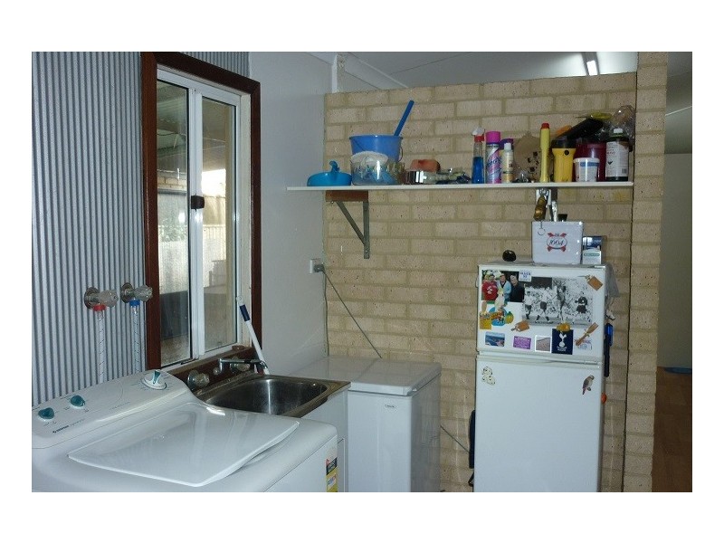 37 Growden Street, Merredin WA 6415