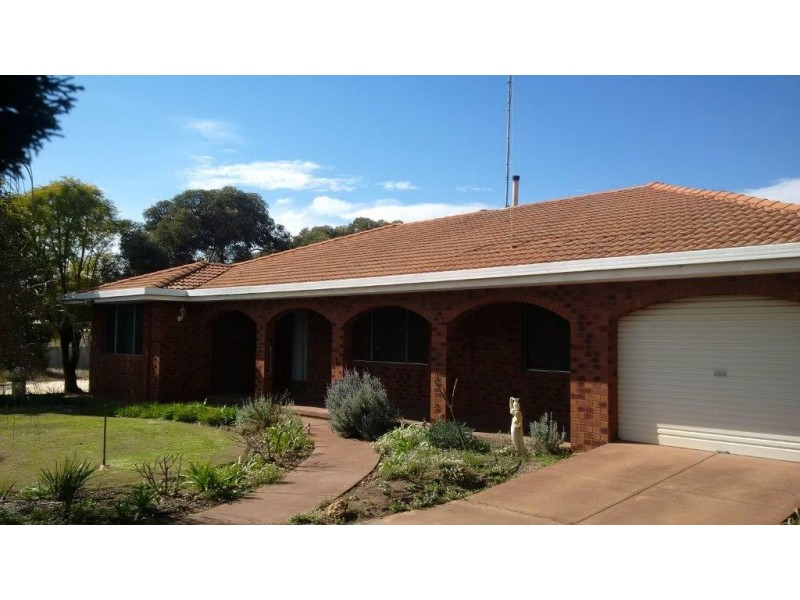 18 and 20 Hilda Street, Dowerin WA 6461