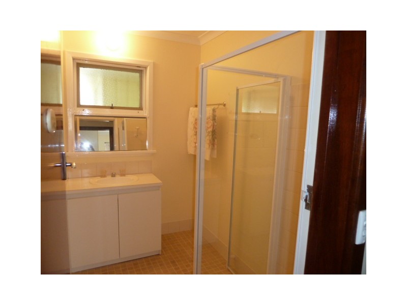 4 Avon Street, Quairading WA 6383