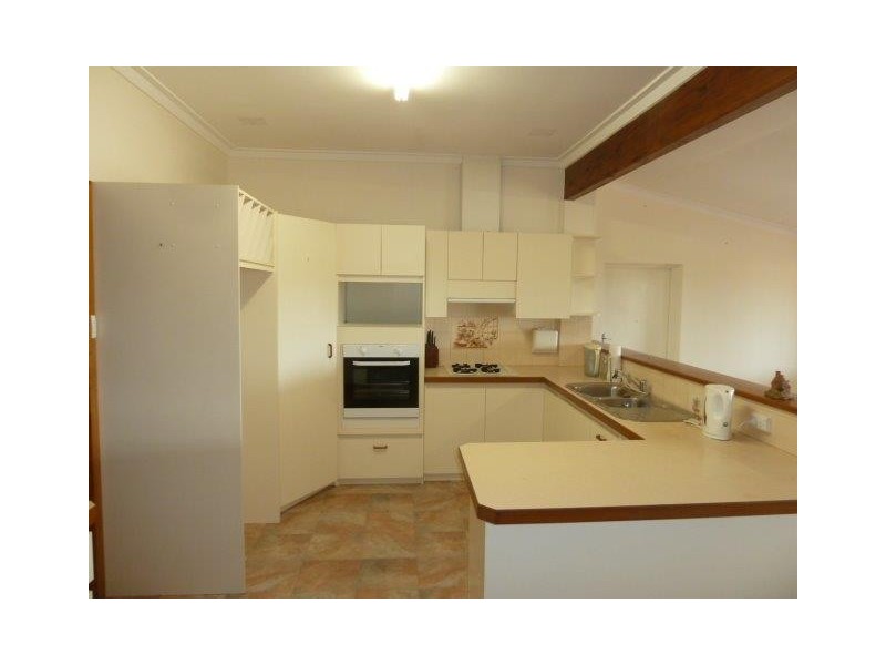 84 McLennan Street, Quairading WA 6383