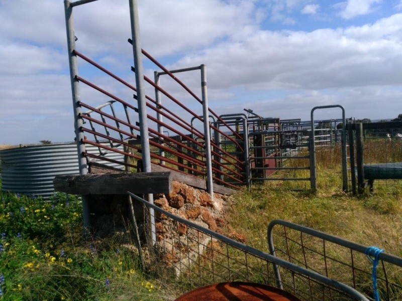 1707 Barberton West Road, Yathroo WA 6507