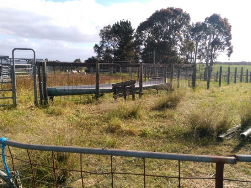1707 Barberton West Road, Yathroo WA 6507