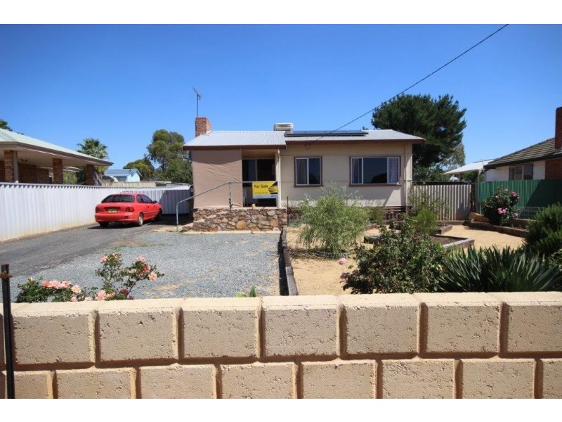 82 Bannister Street, Narrogin WA 6312