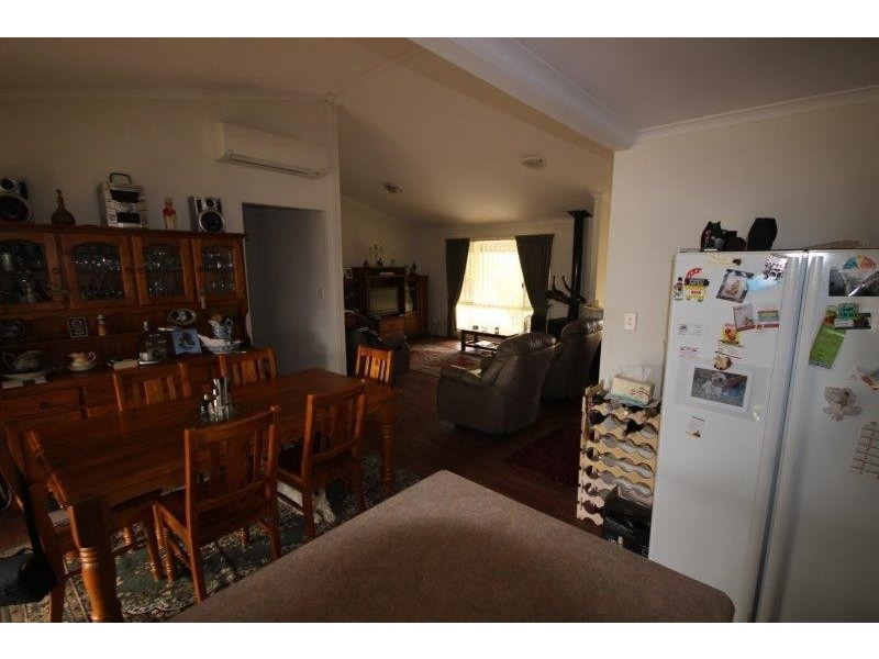 11 Treasure Road, Woodanilling WA 6316